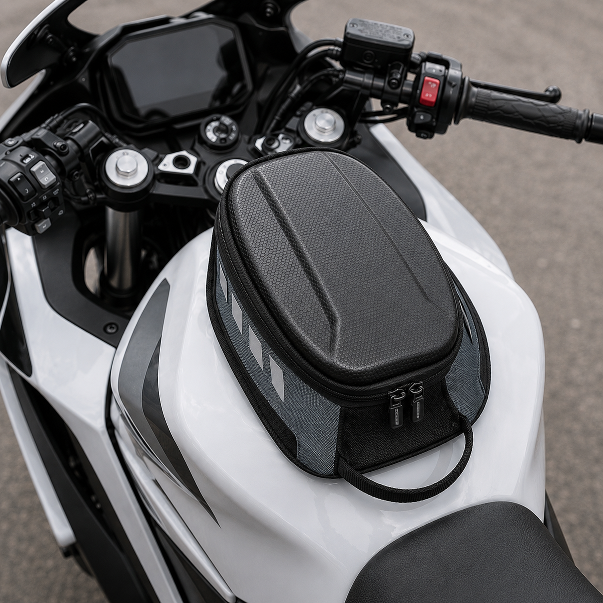 Sacoche Moto Réservoir Aimantée Housse Pluie 4,5L